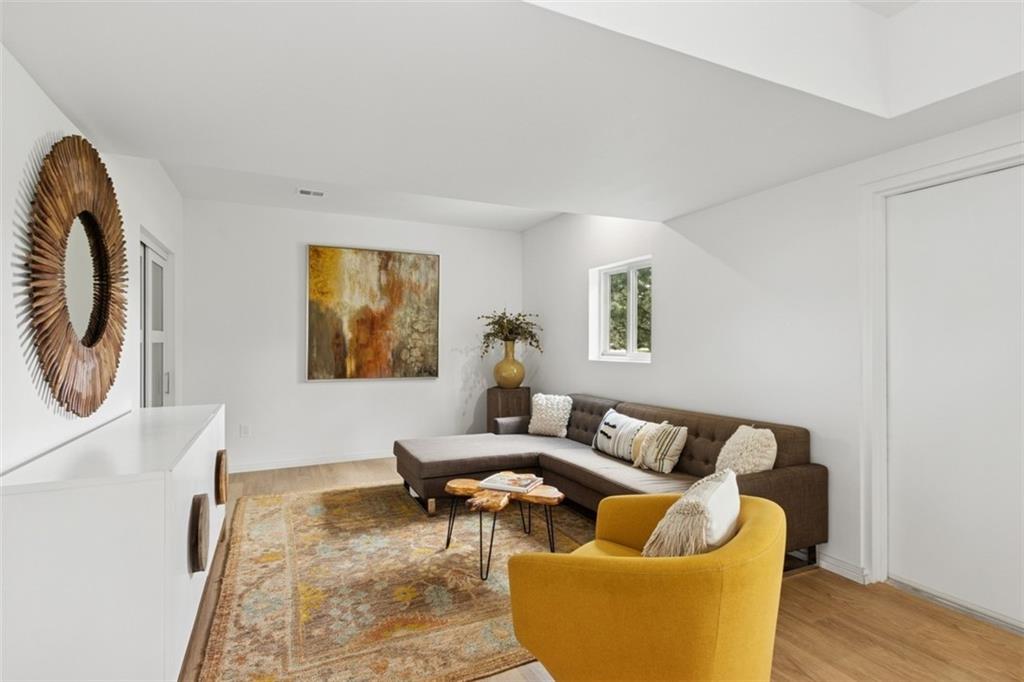 10924 W 67th Street Property Photo 23