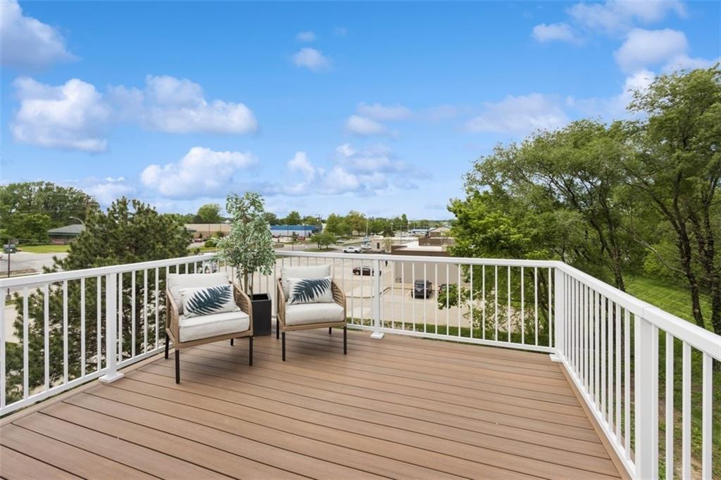10924 W 67th Street Property Photo 27
