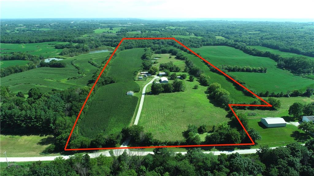 9226 427 Road Property Photo 1