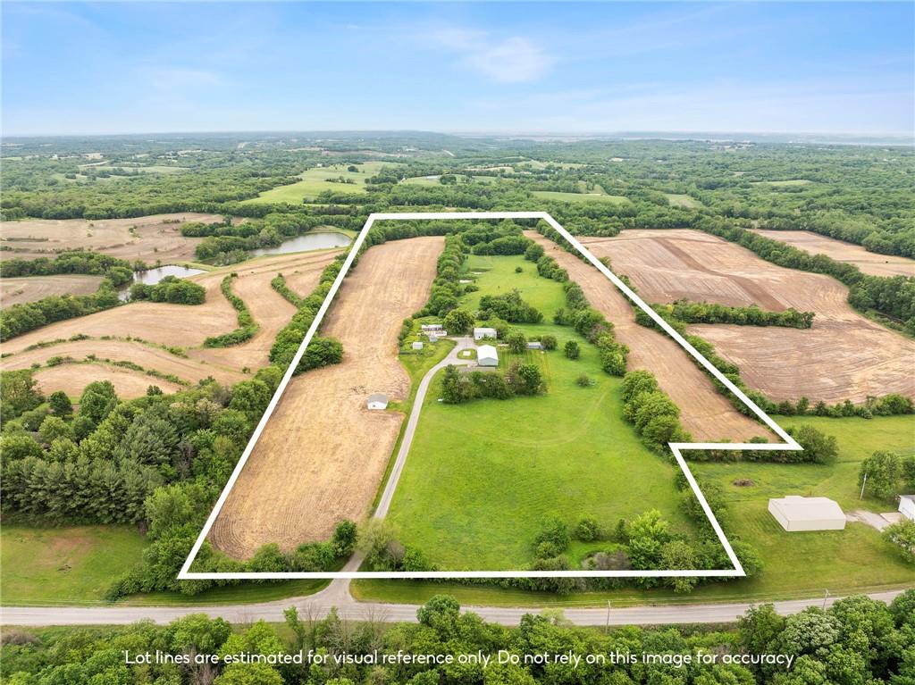 9226 427 Road Property Photo 1