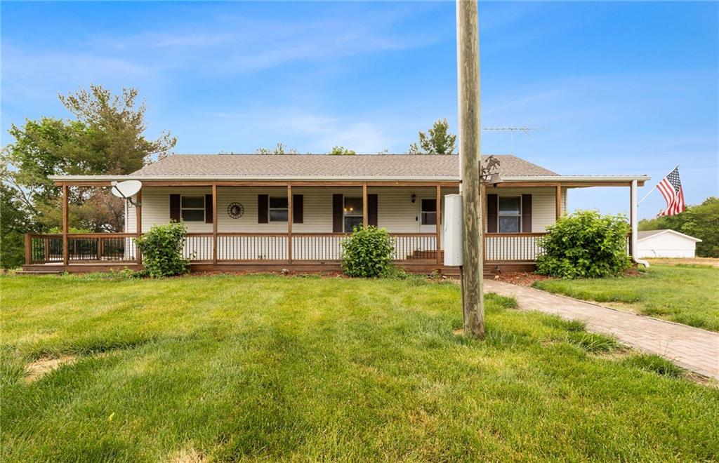 9226 427 Road Property Photo 7