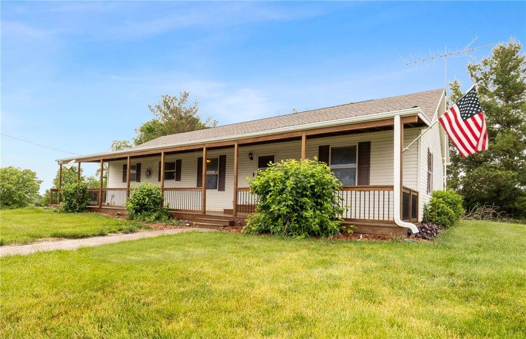 9226 427 Road Property Photo 8