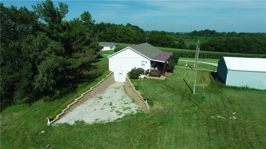 9226 427 Road Property Photo 11