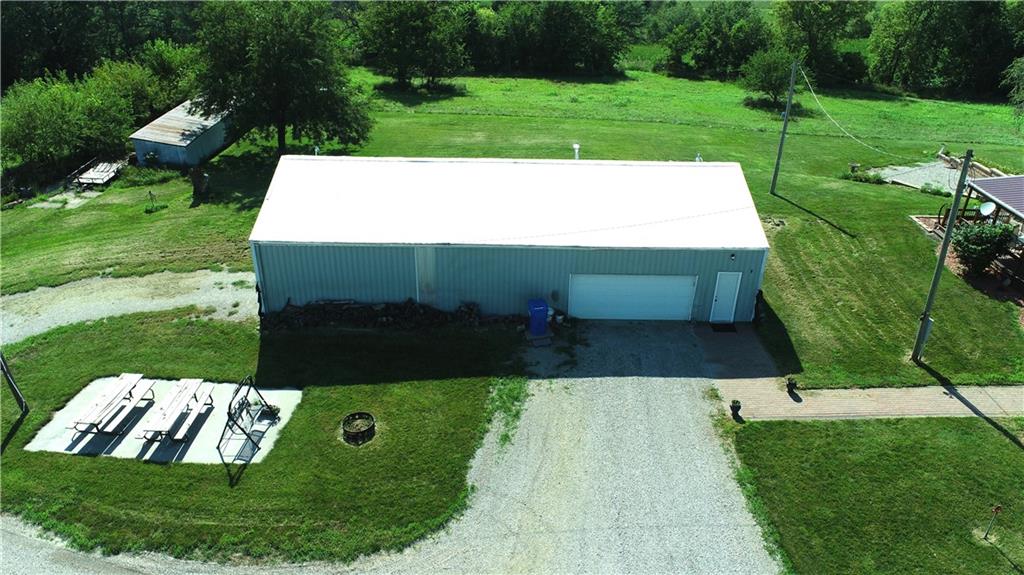 9226 427 Road Property Photo 12