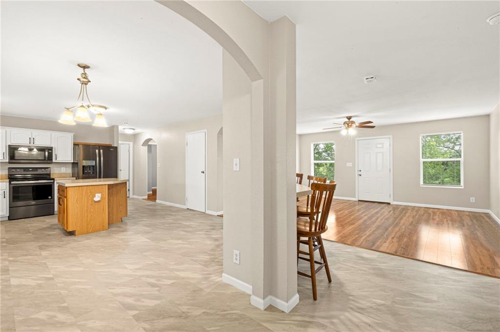 9226 427 Road Property Photo 13