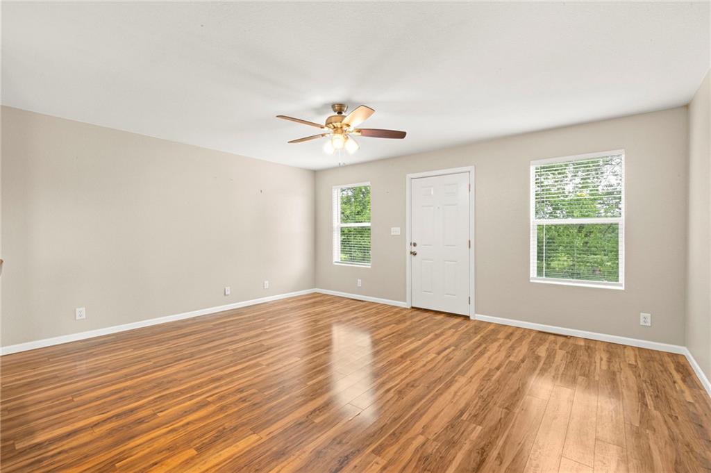 9226 427 Road Property Photo 16