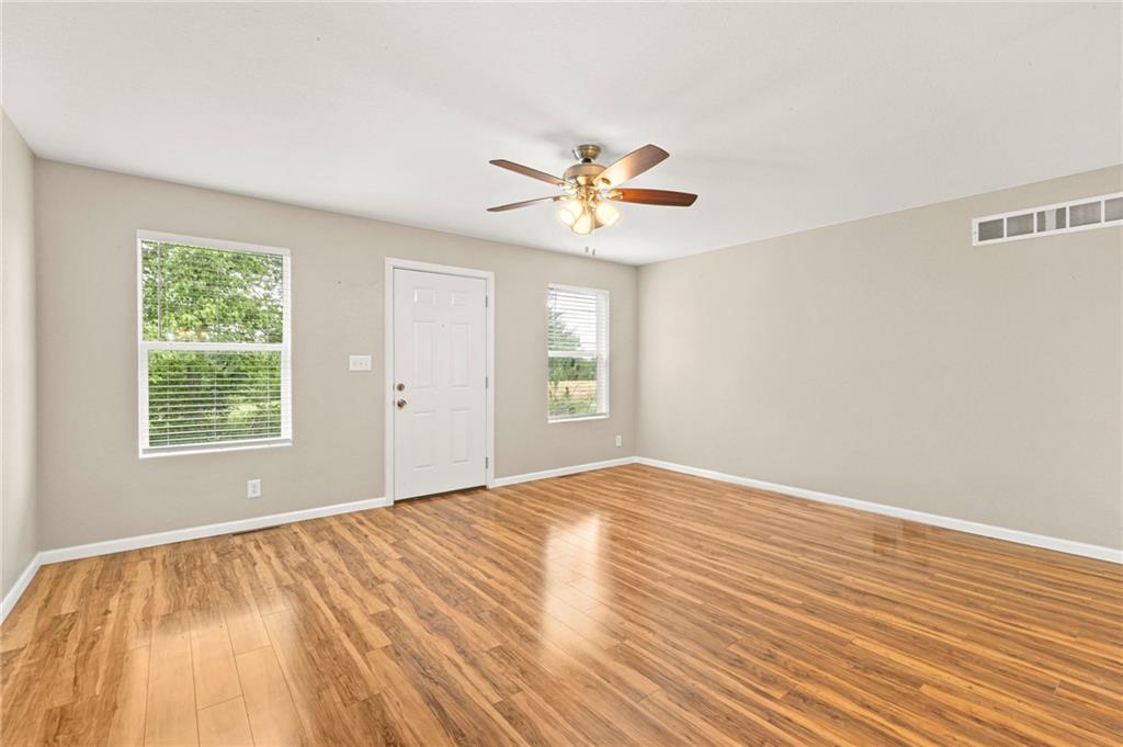 9226 427 Road Property Photo 17