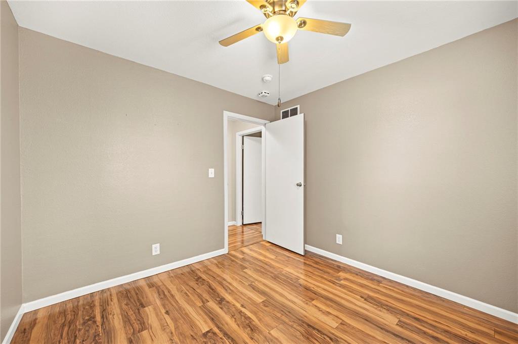 9226 427 Road Property Photo 36