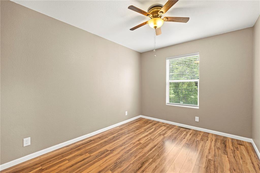 9226 427 Road Property Photo 37