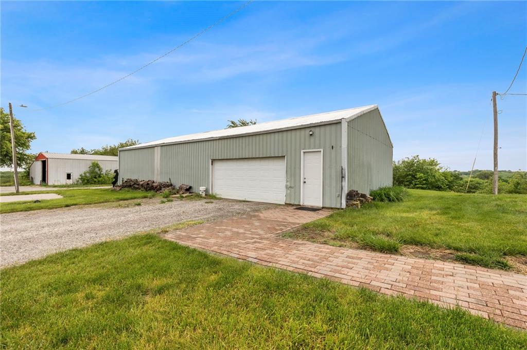 9226 427 Road Property Photo 54