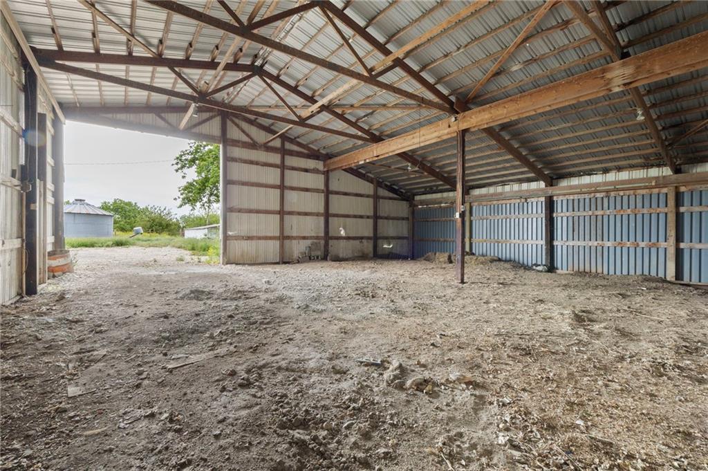 9226 427 Road Property Photo 61