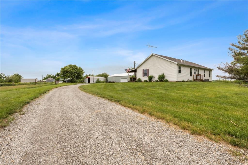 9226 427 Road Property Photo 70