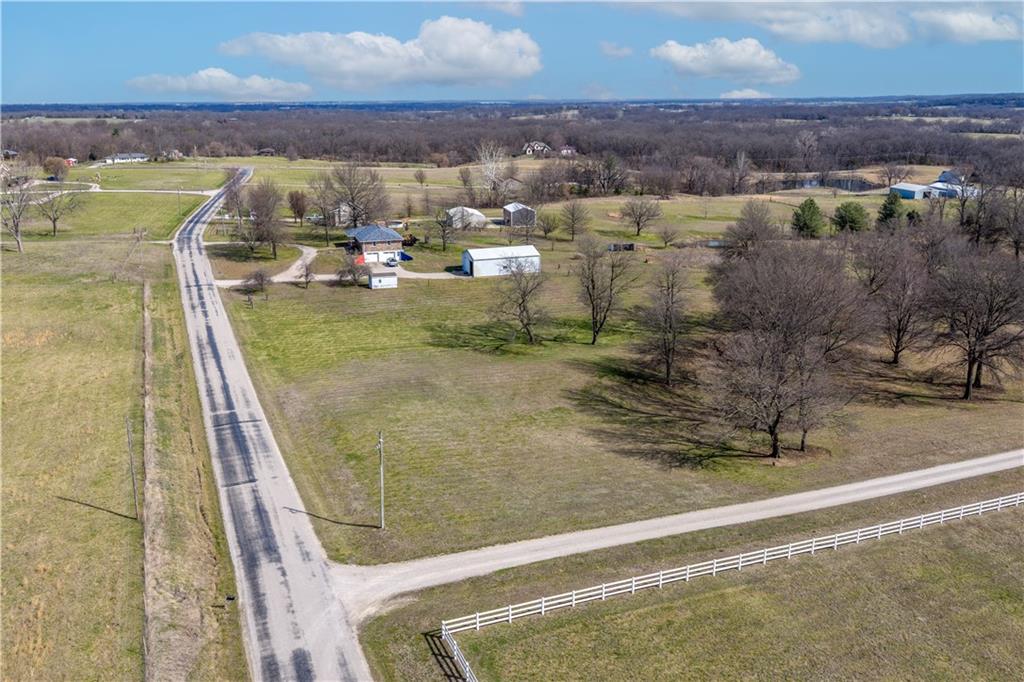 471 201st Road Property Photo 81