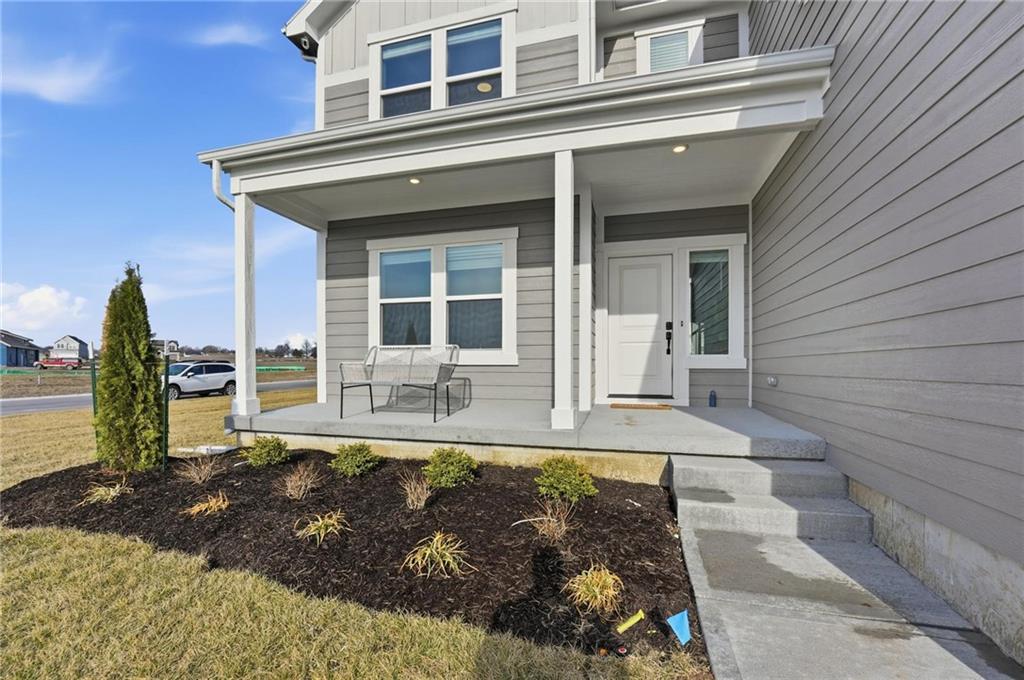 1520 Se Sweet Root Drive Property Photo 4