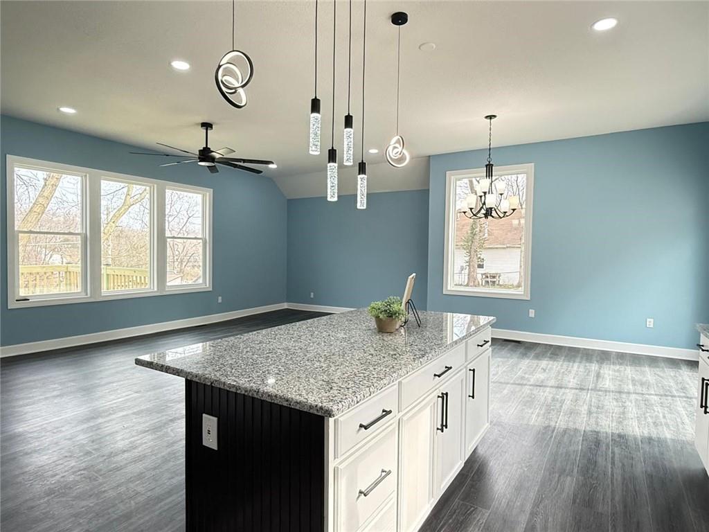 2538 Roe Lane Property Photo 16