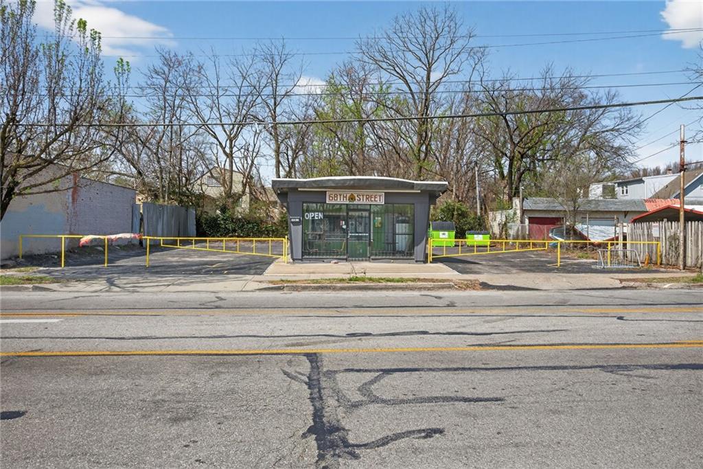 6836 Prospect Avenue Property Photo 4