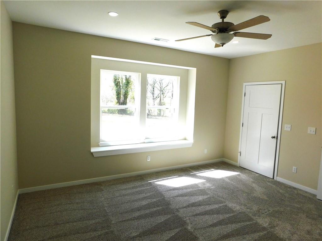 507 W 3rd Street Property Photo 20