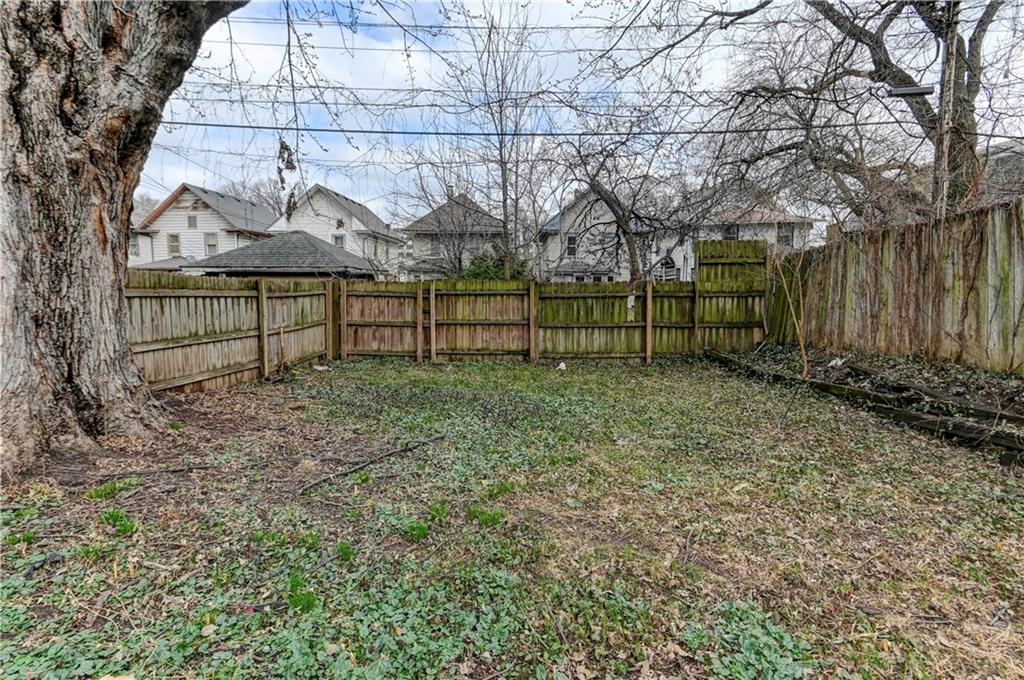 113 N White Avenue Property Photo 9