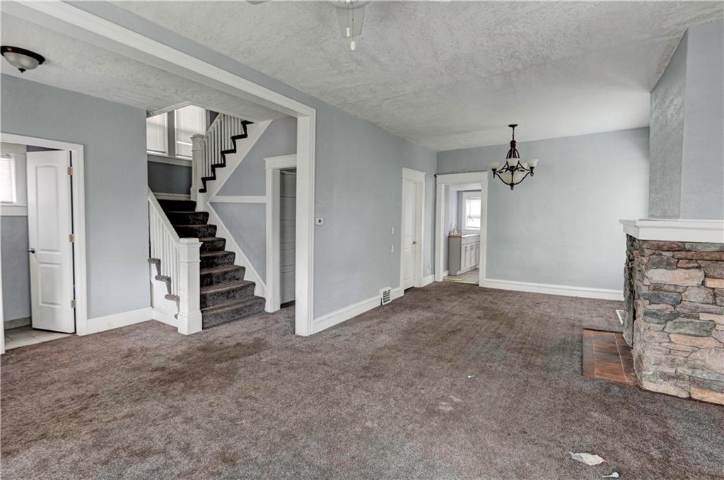 113 N White Avenue Property Photo 13