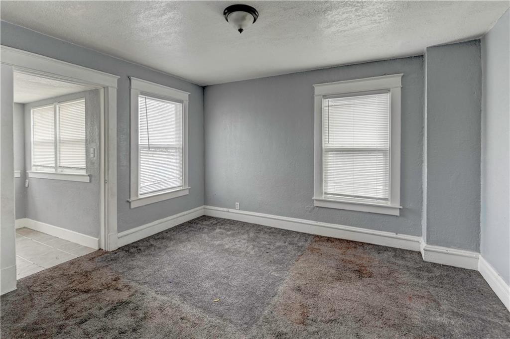 113 N White Avenue Property Photo 29