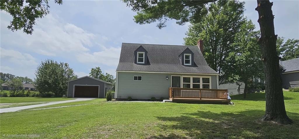1600 Country Club Drive Property Photo 1