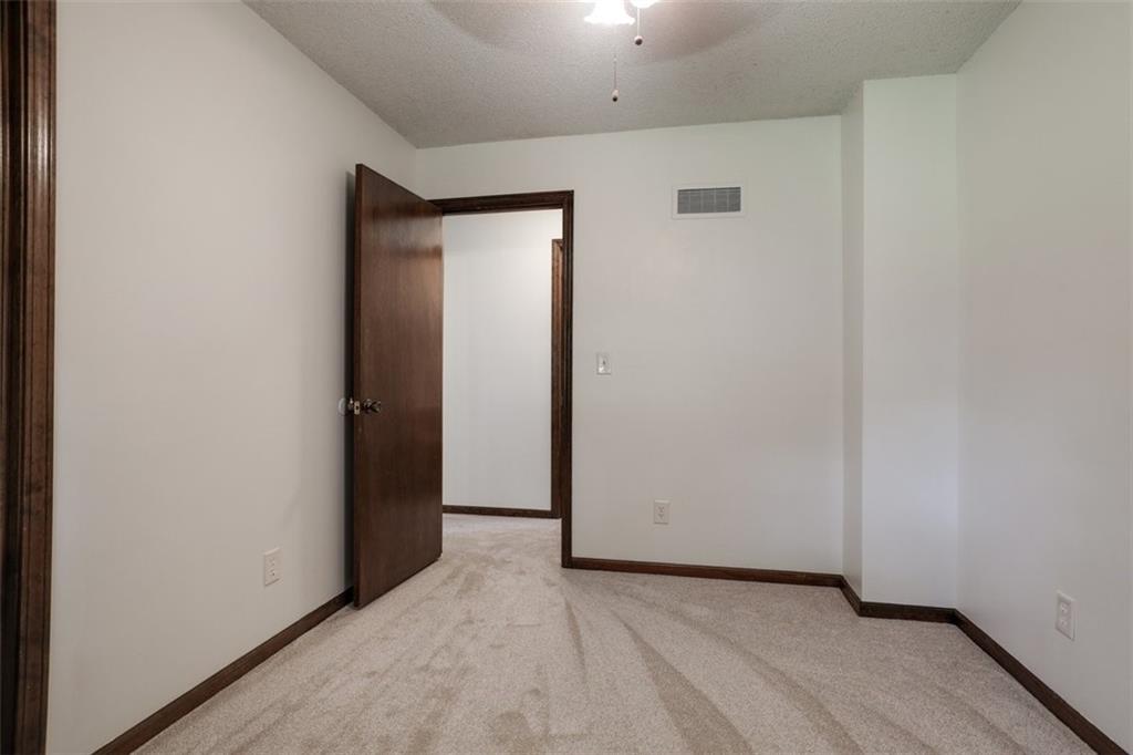 4605 N Brooklyn Avenue Property Photo 17