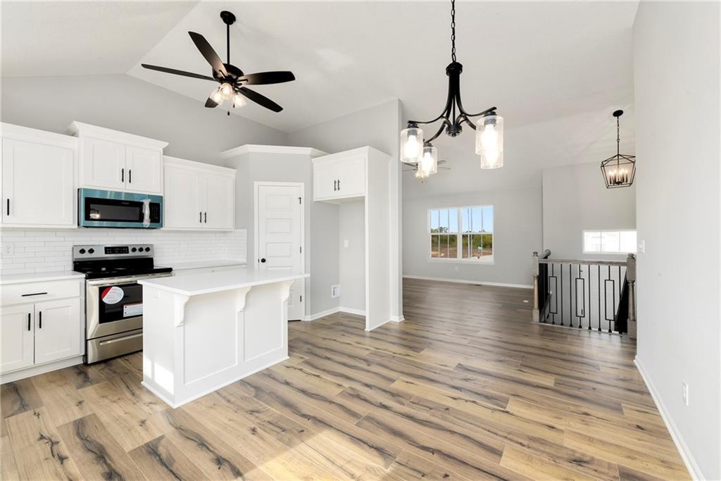 1913 Hawk View Property Photo 8