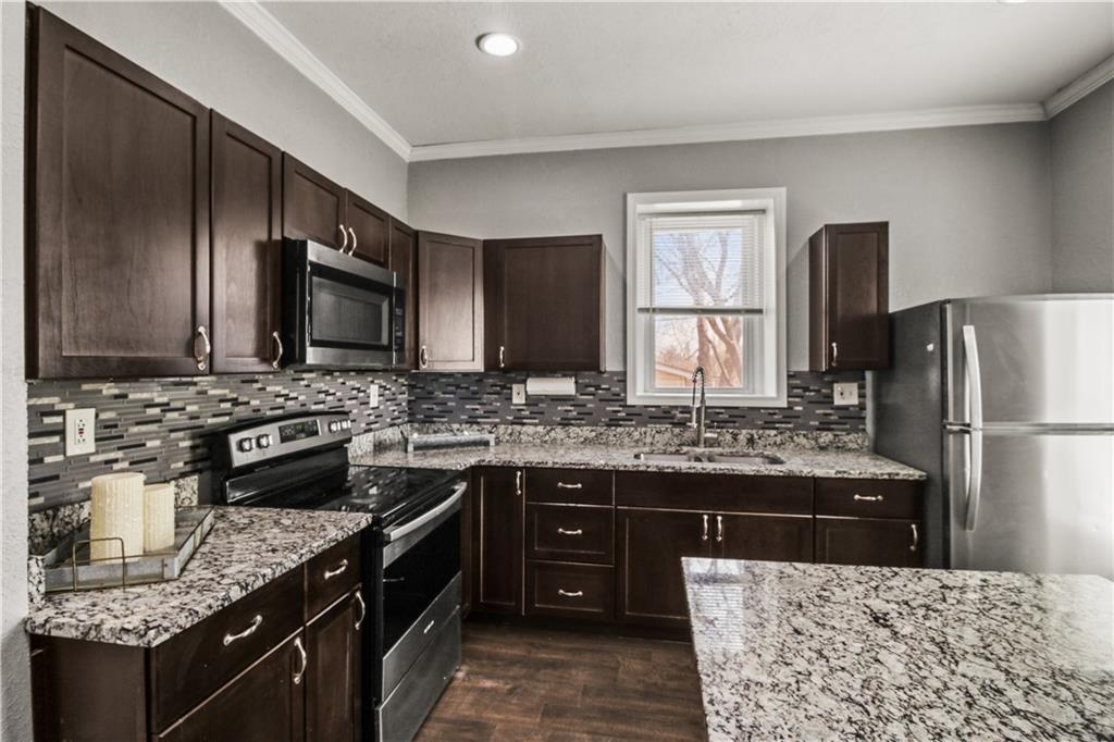 753 Simpson Avenue Property Photo 14
