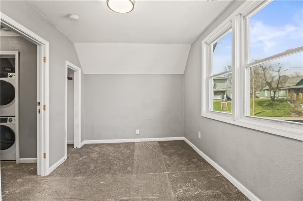 753 Simpson Avenue Property Photo 24