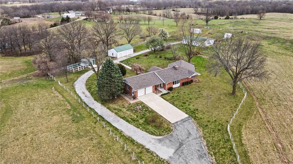 6409 Clinton County Line Road Property Photo 40