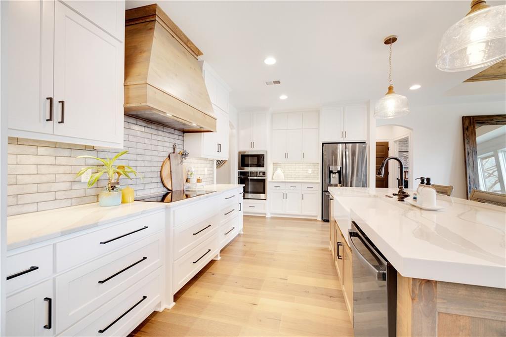 336 Thoreau Circle Property Photo 11