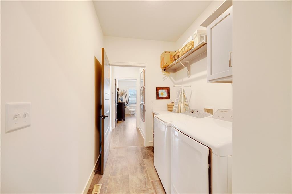 336 Thoreau Circle Property Photo 29