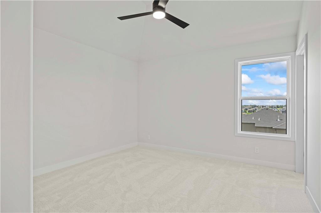 517 Bentwater Drive Property Photo 40