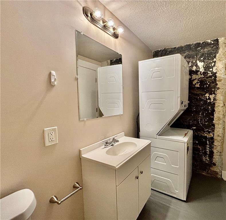 1614 E Linwood Boulevard Property Photo 20