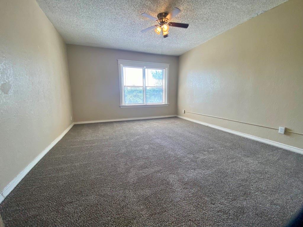 1614 E Linwood Boulevard Property Photo 22