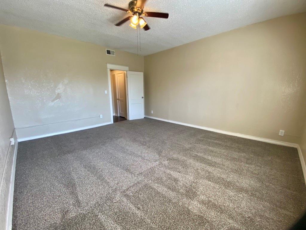 1614 E Linwood Boulevard Property Photo 23