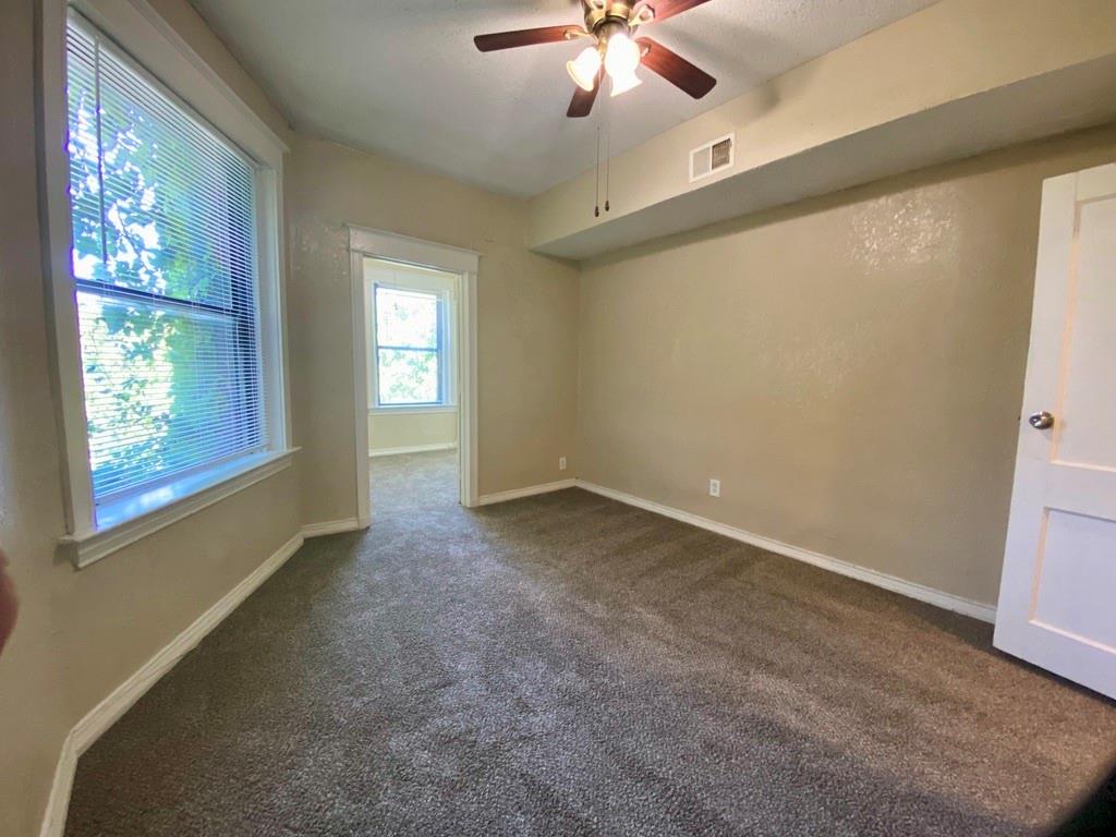 1614 E Linwood Boulevard Property Photo 25