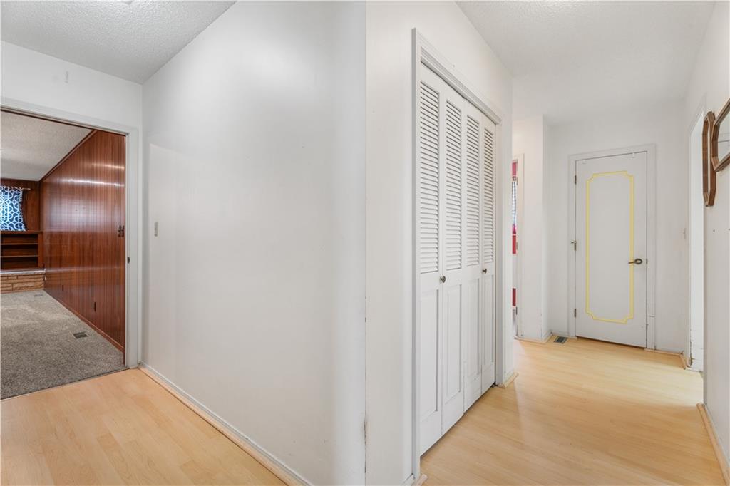 1302 W 4th Street Property Photo 25