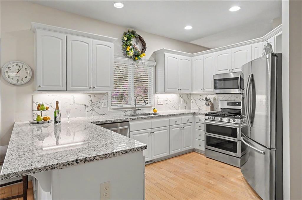 5727 Villa Drive Property Photo 14