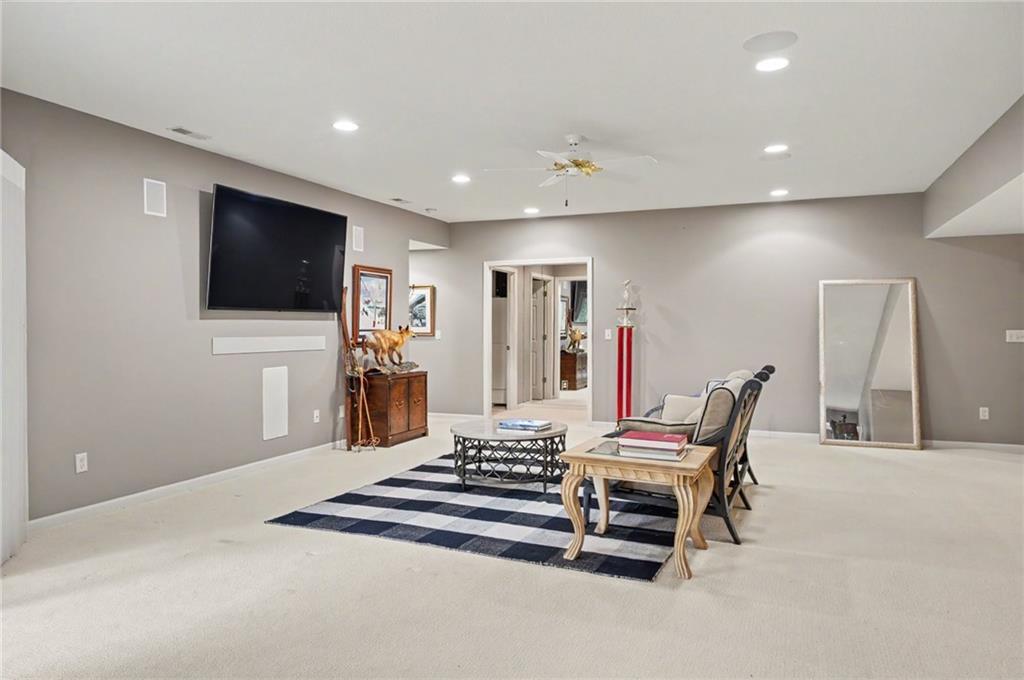 5727 Villa Drive Property Photo 39