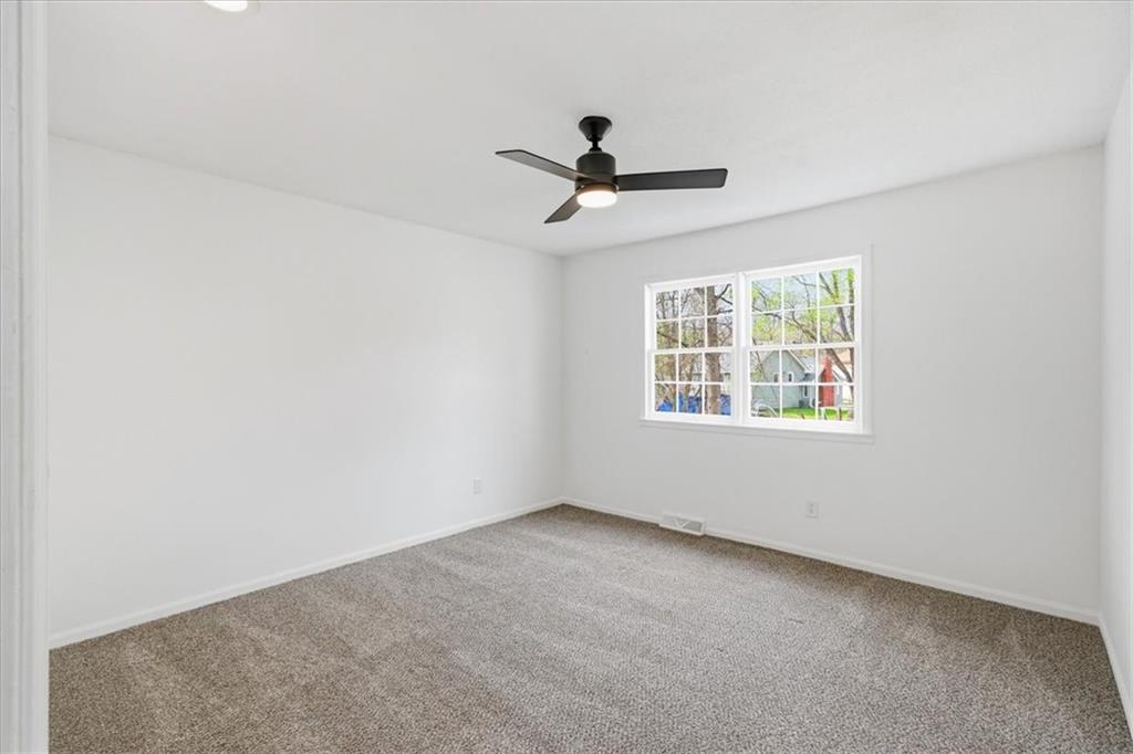 12816 Overhill Avenue Property Photo 20