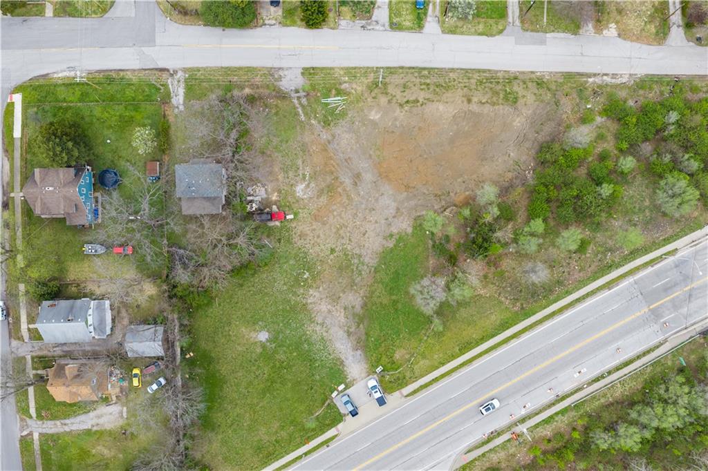 9827 E Independence Avenue Property Photo 4