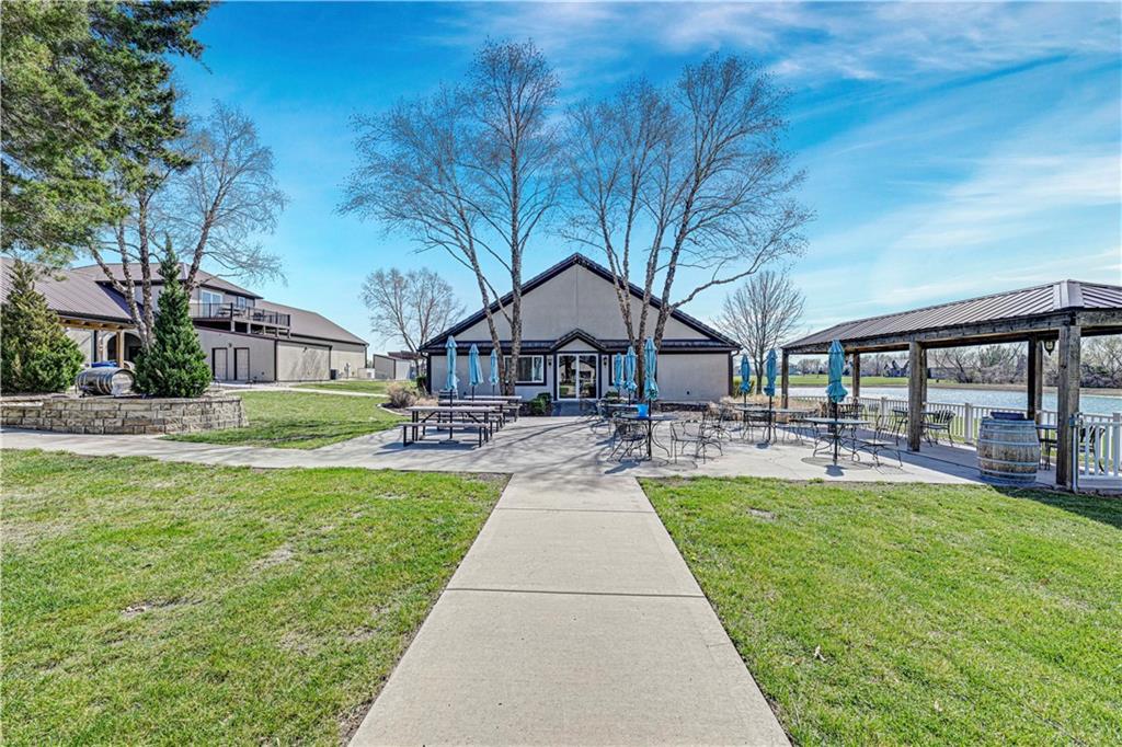 24607 Ne Colbern Road Property Photo 4