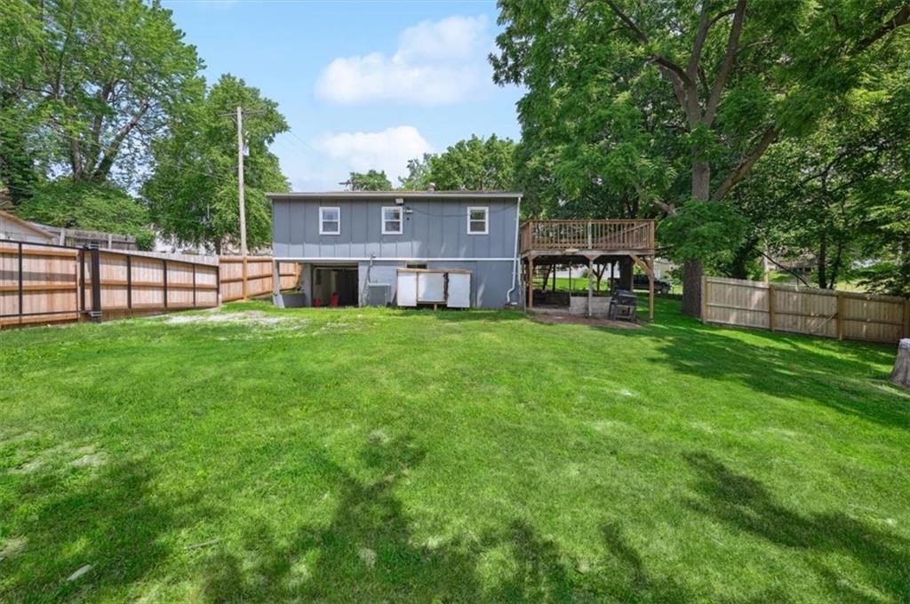 919 Walnut Street Property Photo 25