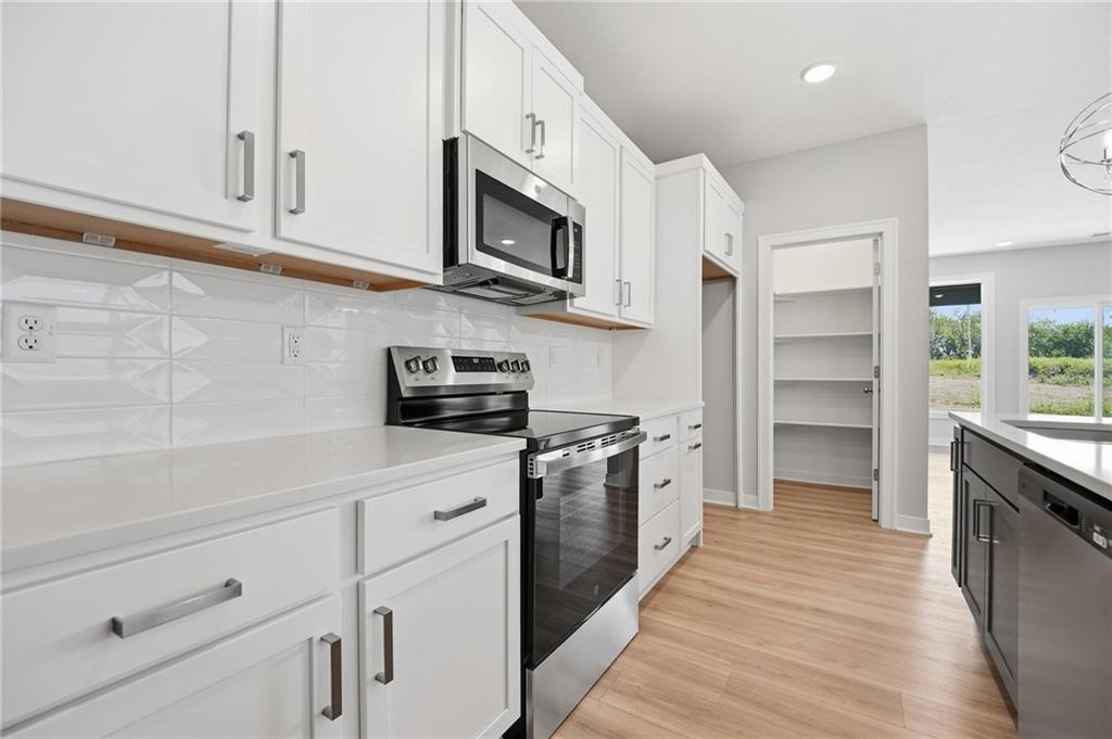 807 Glenn Circle Property Photo 12