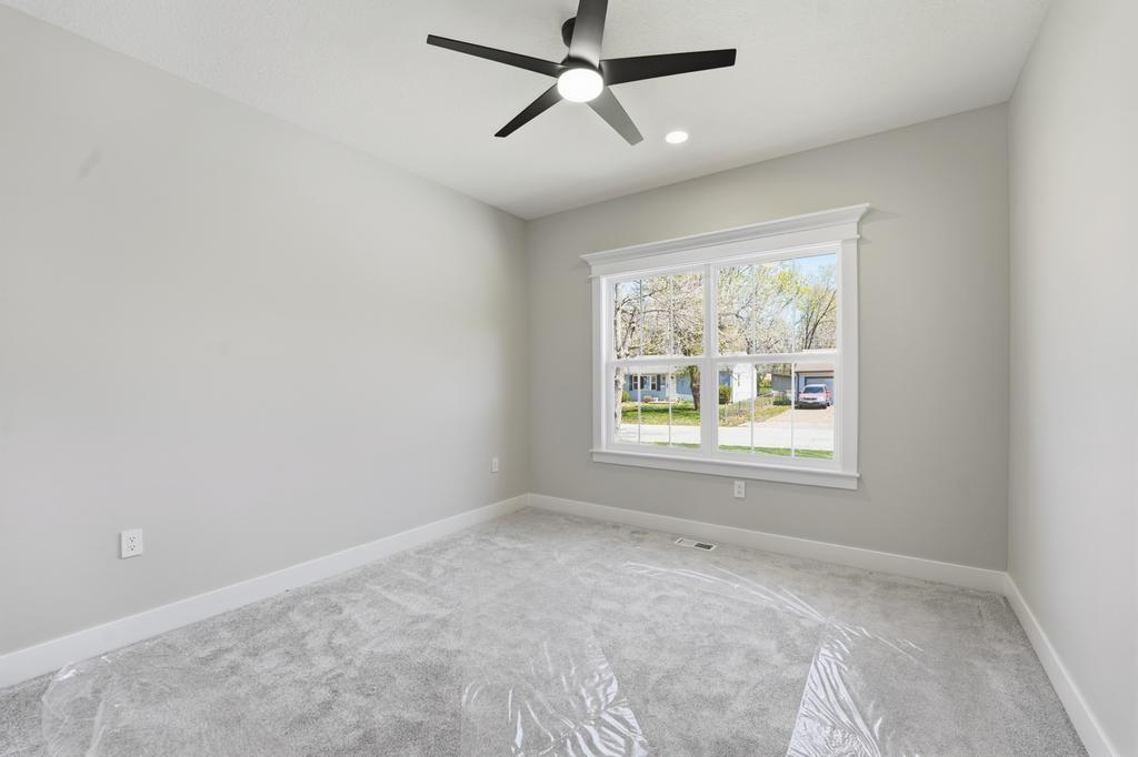 12706 10th Street Property Photo 18