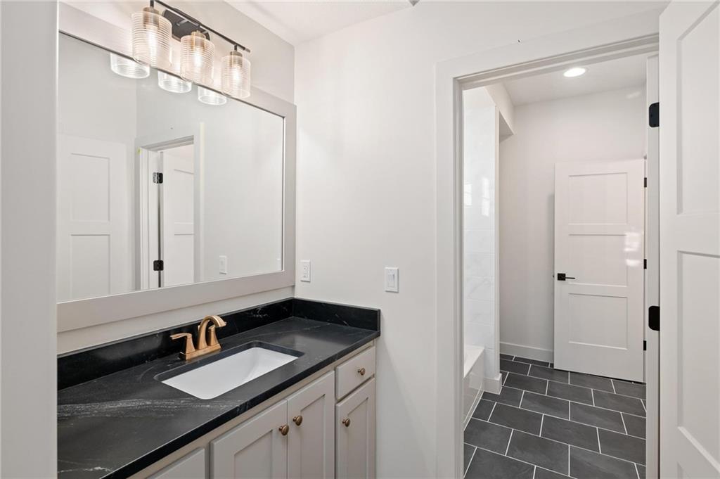 16701 Parkhill Street Property Photo 25