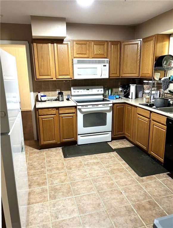909 Nw Range Street Property Photo 6
