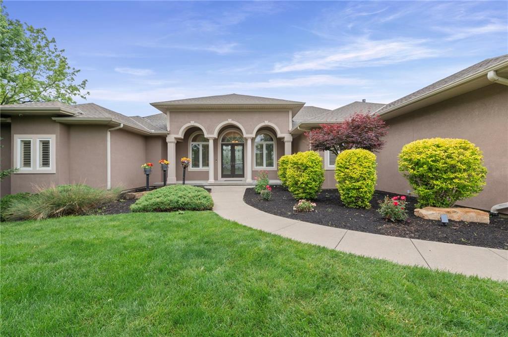 6930 Nw White Pine Circle Property Photo 3