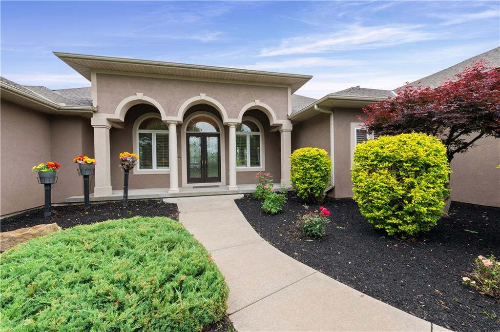 6930 Nw White Pine Circle Property Photo 4